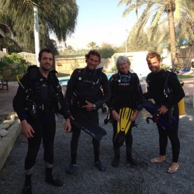 Happy candidates and staff before teaching in Open Water