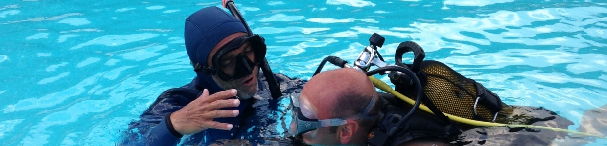 PADI professionnal experienced bilingual french english diving instructor